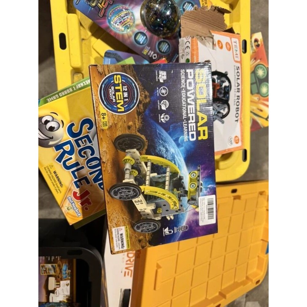 Solar powered educational science kit